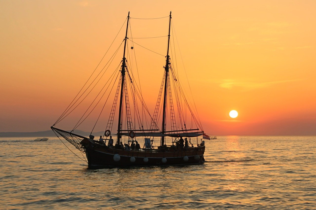 sailing boat, mastes, rigging